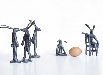 du Toit, Guy. VARIOUS HARE and egg