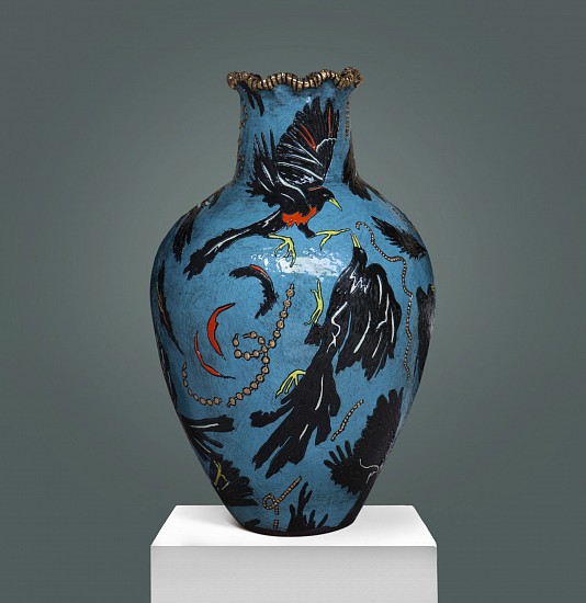 LUCINDA MUDGE, BIRD FIGHT<br />
CERAMIC WITH GOLD LUSTRE