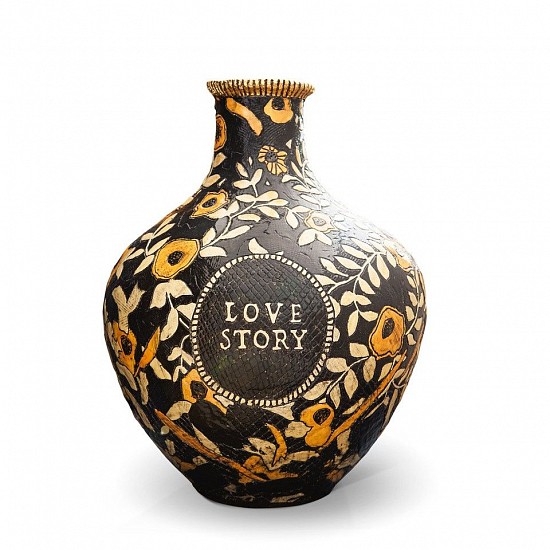 LUCINDA MUDGE, LOVE STORY (IV)
CERAMIC, GOLD LUSTRE